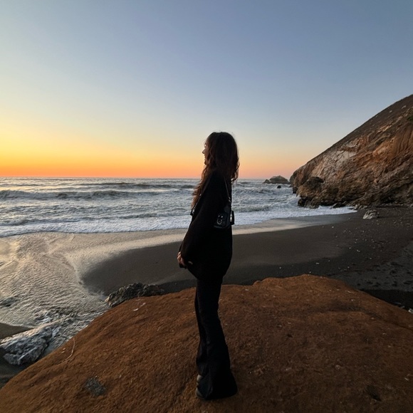 Meet your Posher, Petra - Picture 1 of 1